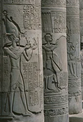 Detalle de la columnata, Templo Doble Romano y Ptolemaico de Sobek y Haroeris en el Río Nilo